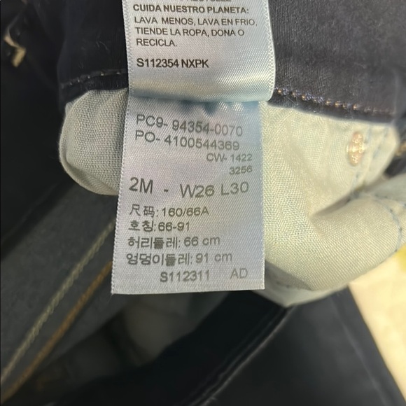 Levi StraussWomen's Dark Blue Jeans - Picture 7 of 7